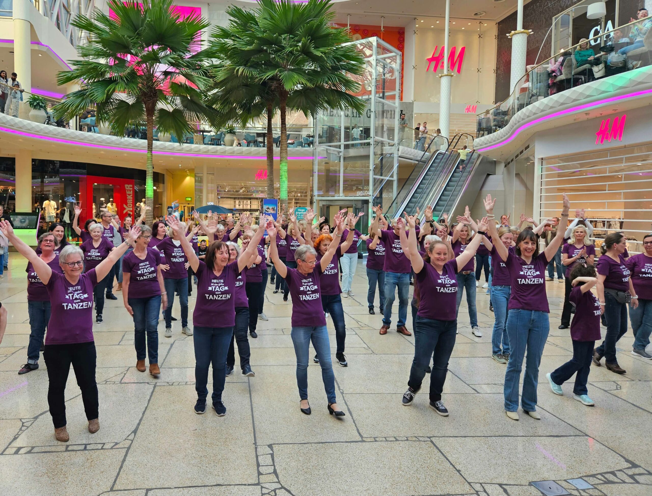 Read more about the article Linedance Flashmob 2026 in der Linzer PlusCity